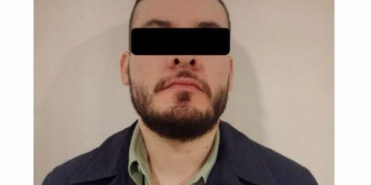 Reportan detención de operador de Iván Archivaldo