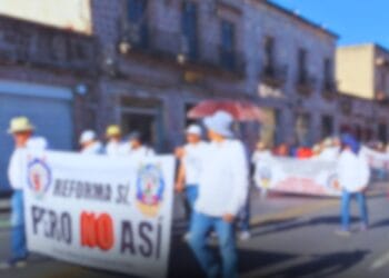 Marcha SPUM en Morelia contra reforma universitaria, siguen las tensiones