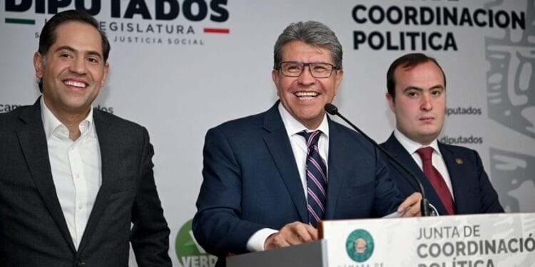 ‘Ahí hay algo raro’, dice Ricardo Monreal después de ‘exhibición de pruebas’ en Teuchitlán