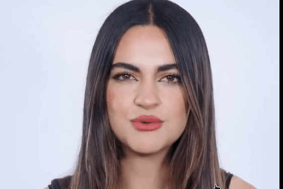 Andrea Chávez reta a Loret a poner una unidad móvil de salud