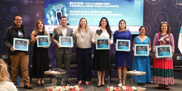 Llaman a mantener archivos ante desaparición del INAI