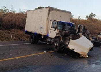 Impulsan propuesta para reducir cobro de casetas a residentes y usuarios frecuentes