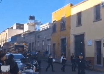 Se quema papelería de calle Zaragoza, en el Centro Histórico de Morelia