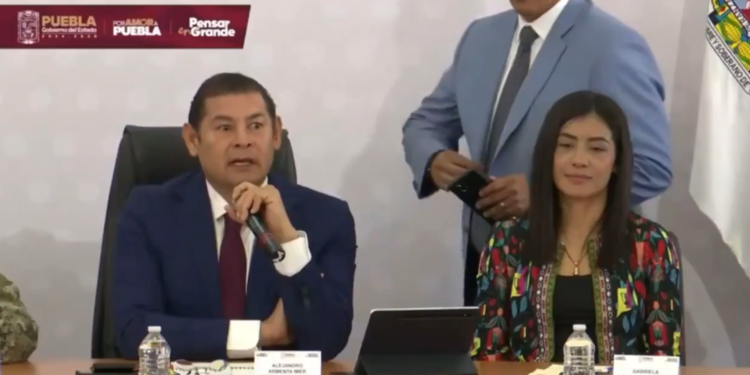 Gobernador de Puebla advierte expropiación si empresa no dona terreno