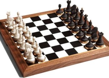 Buscan fomentar el ajedrez en las escuelas públicas de Michoacán