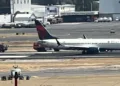 Avión de Delta aterriza de emergencia en CDMX