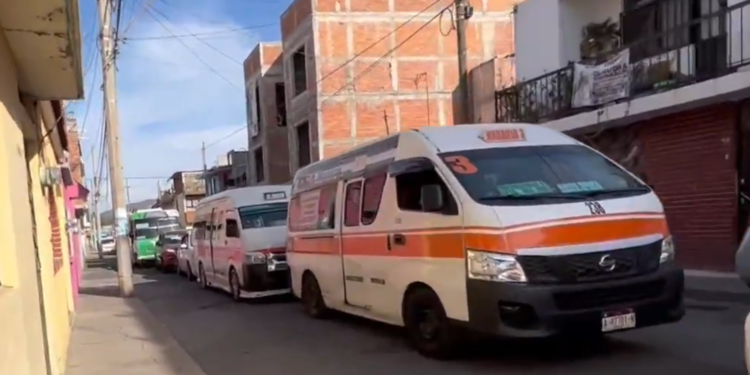 Autorizan aumento a 11 pesos en transporte en Michoacán