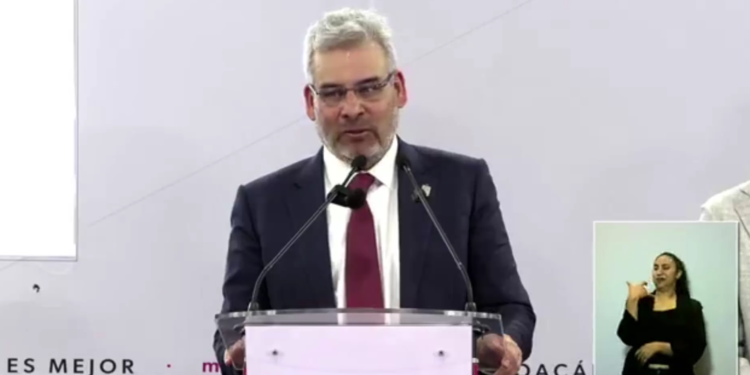 Tras camionetas de regalo a Arquidiócesis está el dueño de Latinus, reconoce el gobernador