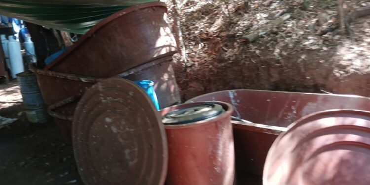 Encuentran narcolaboratorio en Pátzcuaro; dan golpe millonario al narco