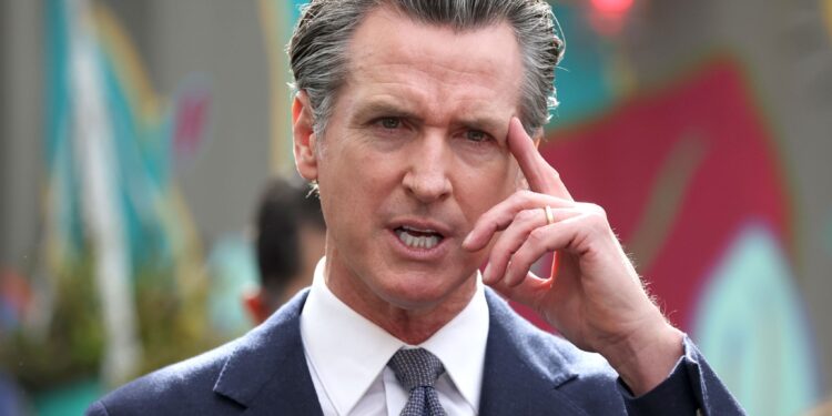 California demanda a Trump por aranceles que afectan su industria