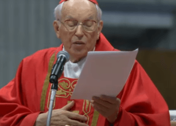 La Iglesia espera un Papa de comunión y unidad en el inicio del Cónclave