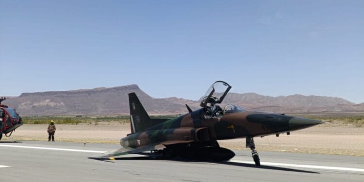 Avión de la Fuerza Aérea Mexicana sufre percance en aeropuerto de Chihuahua
