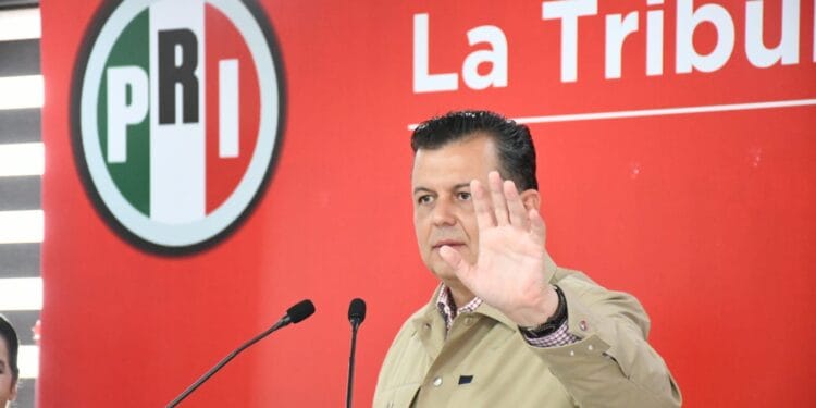 Crimen organizado acecha y mata a mezcaleros: Memo Valencia