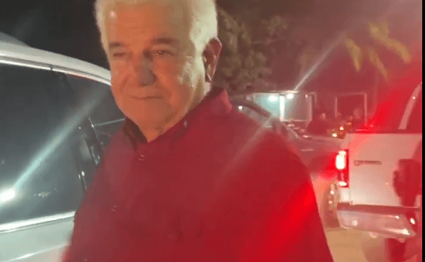 Abuchean al hermano de AMLO en Tabasco tras reunión con profesores