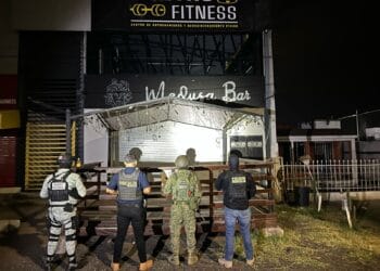 Decomisan 400 dosis de droga tras cateo en bar de Morelia