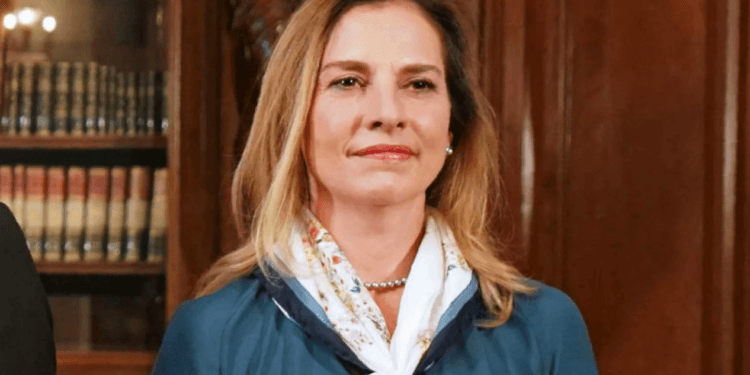 Beatriz Gutiérrez Müller solicita nacionalidad española en embajada de México