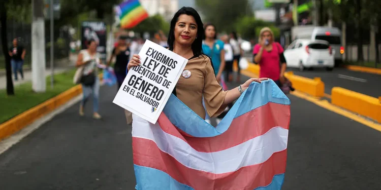 Buscan tipificar el asesinato de mujeres trans con penas severas