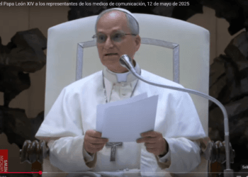 León XIV llama a periodistas a una comunicación que construya la paz