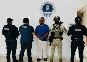 Detienen en Zamora a hombre con orden de aprehensión por robo violento