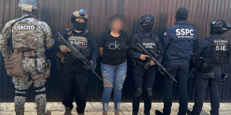 Liberan a ‘La Güera’, presunta operadora financiera del CJNG en Michoacán