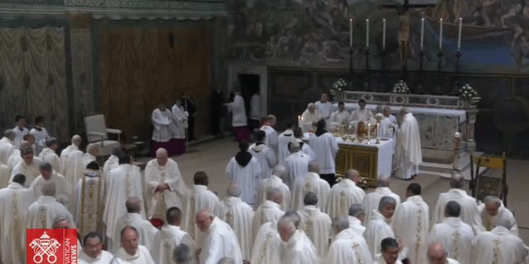 León XIV llama a la Iglesia a ser faro de luz en un mundo que desprecia la fe
