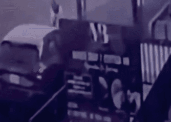 Hallan camioneta y armas usadas en crimen contra colaboradores de Clara Brugada