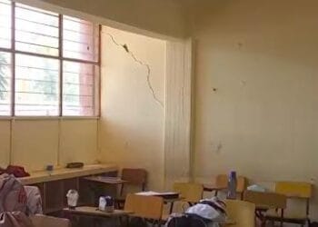 Construcción de Cablebús causa grietas en Secundaria Técnica 3