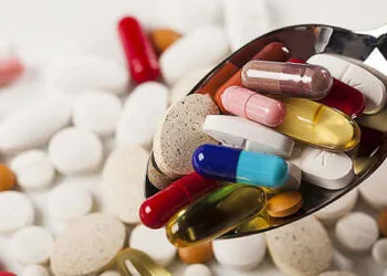 Buscan garantizar medicamentos genéricos en recetas