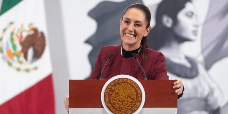 Sheinbaum defiende que su gobierno no es autoritario