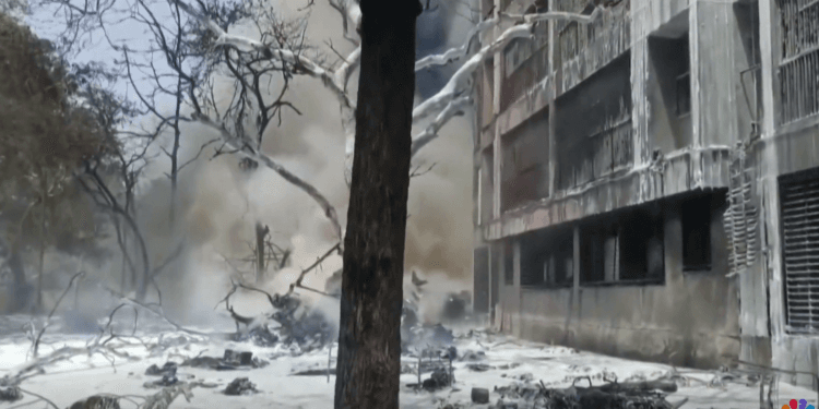 Avión de Air India se estrella; más de 200 muertos y un sobreviviente