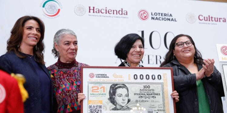 La 4T no saldrá de Palacio Nacional en todo un milenio: Senadora Lilia Valdez