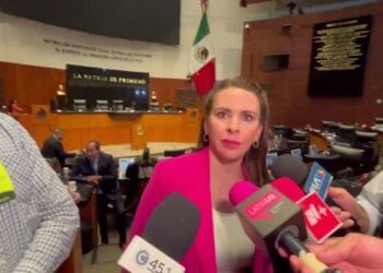 Senadora llama 'nalgas prontas' a ex priistas que apoyan a la 4T