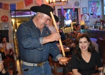 Memo Valencia dice ubicar a presunto asesino del mezcalero Sergio Rangel