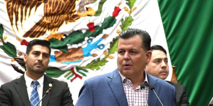 Critican reacción de gobierno de Ramírez Bedolla ante asesinatos de alcaldes