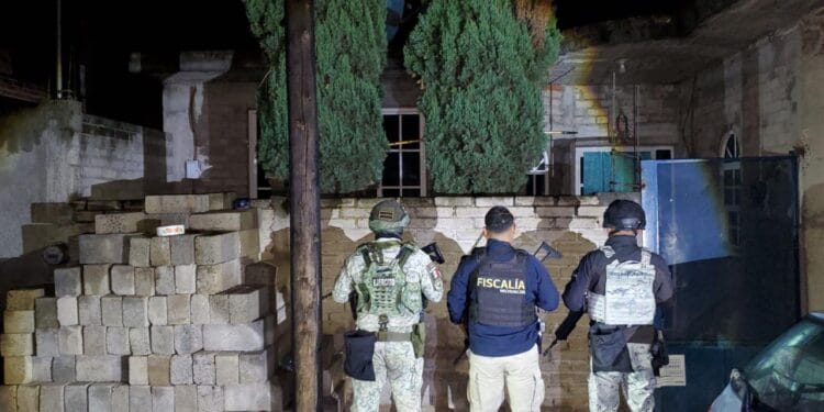 Aseguran 1,602 dosis de drogas; hay 3 capturas