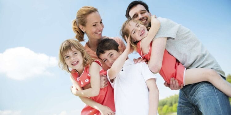 Diputados del PT proponen reconocer la ‘crianza positiva’ en ley