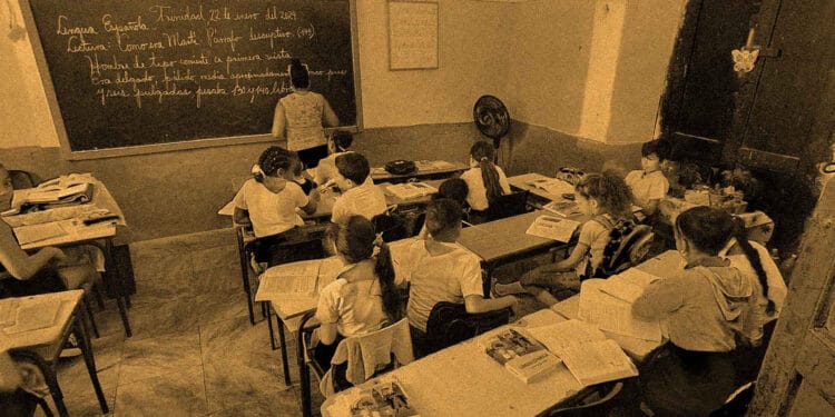 Gobierno de AMLO financió 15 millones de libros para Cuba