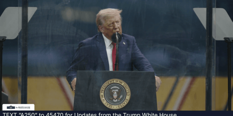 Trump encabeza desfile militar mientras se extienden protestas ‘No Kings’