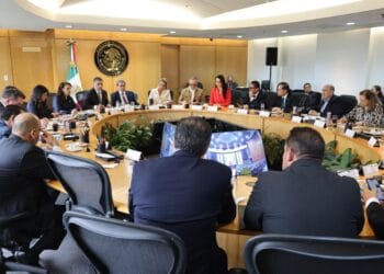 Washington exige cabezas de políticos ligados con narco: Reuters