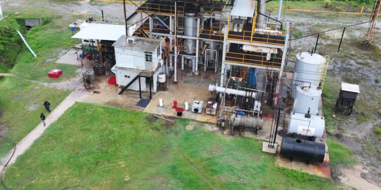 Desmantelan refinería pirata en Veracruz