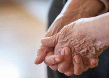 Adulto mayor es despojada de su pensión del Bienestar en Morelia