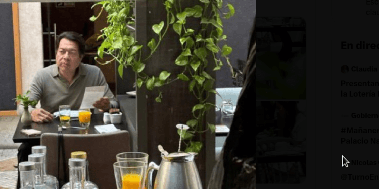 Vacaciones de lujo de morenistas generan críticas