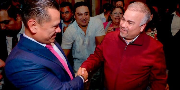 Jesús Mora celebra la ‘carnalización’ del fiscal en Michoacán