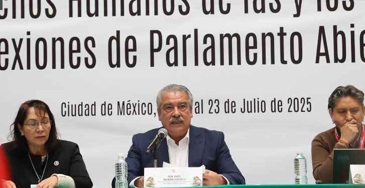 Morón propone acciones legislativas para garantizar derechos de migrantes mexicanos