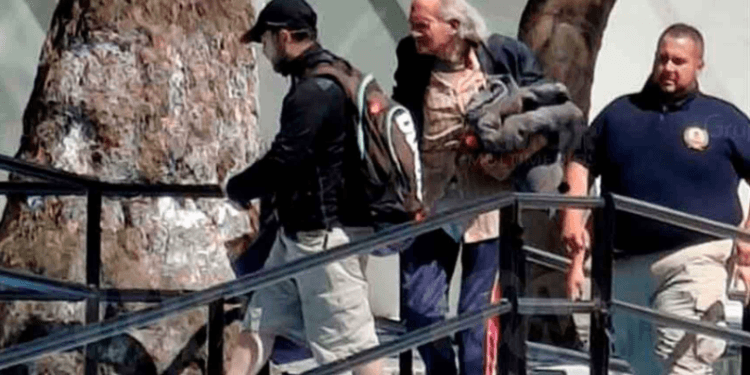 Marca de colchones condena agresión contra “El Sonrisas” y suspende al atacante