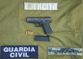 Aseguran a menor de edad armado en Apatzingán