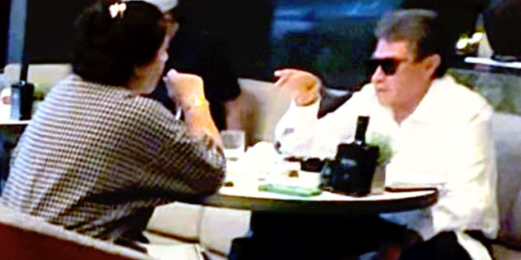 Captan a Ricardo Monreal en lujoso hotel en Madrid