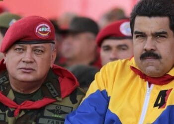 Diosdado Cabello se dice preparado para “lo que venga”; mientras su familia huye de Venezuela