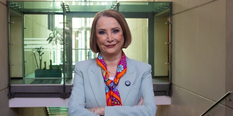 Tras gresca, llega Laura Itzel Castillo a presidir el Senado