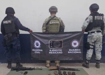 SSP y Defensa aseguran armamento en Operación Apatzingán